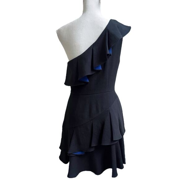 BCBG MAXAZRIA Calinda One Shoulder Ruffle Tiered Black Dress Sz 8 Cocktail Party - Picture 3 of 6